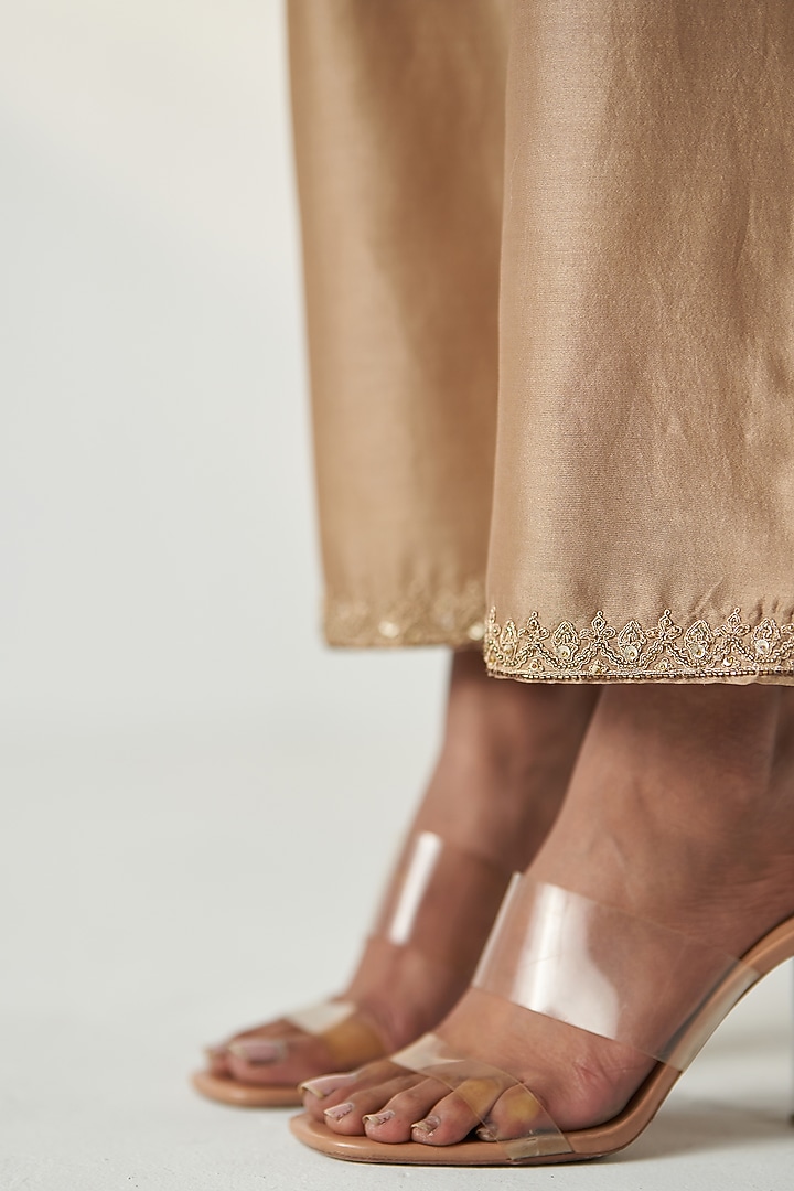 Fawn Organza Hand Embroidered Kurta Set by Studio Bagechaa at Pernia's Pop Up Shop