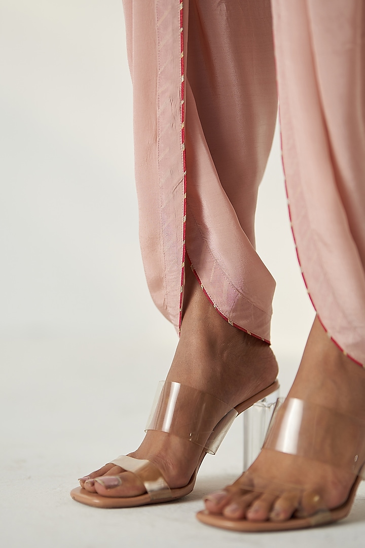Blush Pink Chanderi Gota Hand Embroidered Kurta Set by Studio Bagechaa at Pernia's Pop Up Shop