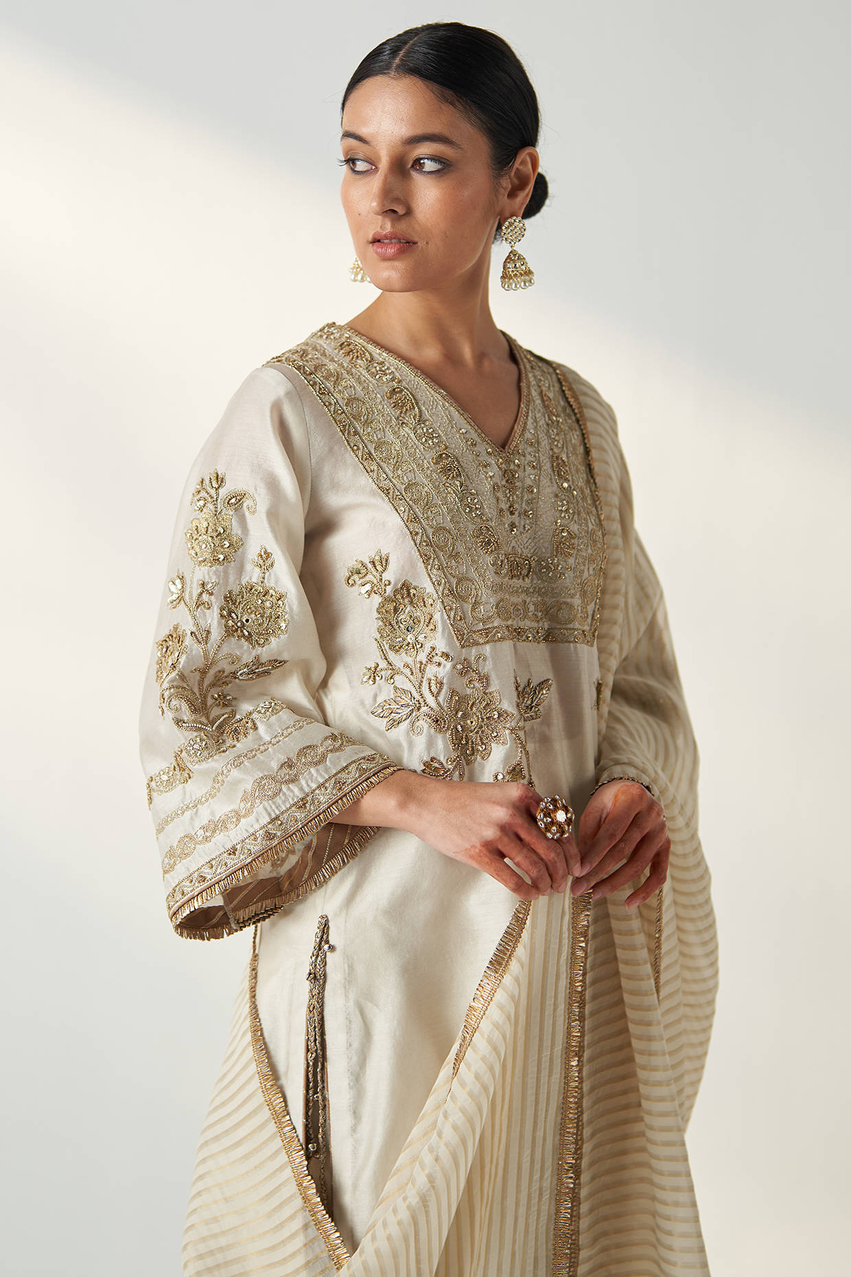 Ivory Chanderi Hand Embroidered Kurta Set by Studio Bagechaa at Pernia's Pop Up Shop