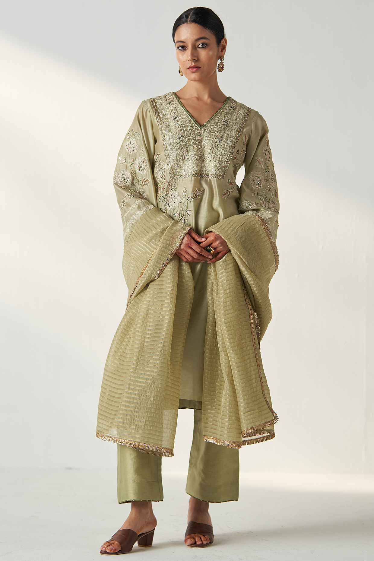Green Chanderi Hand Embroidered Kurta Set by Studio Bagechaa at Pernia's Pop Up Shop