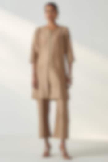 Fawn Chanderi Kurta Set by Studio Bagechaa at Pernia's Pop Up Shop