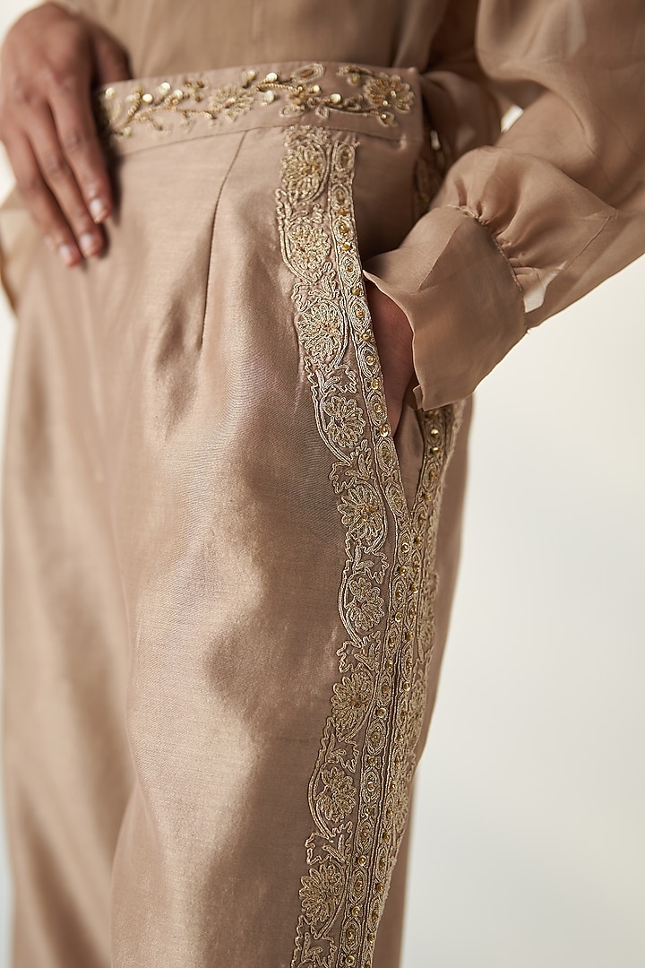 Fawn Organza & Chanderi Co-Ord Set by Studio Bagechaa at Pernia's Pop Up Shop