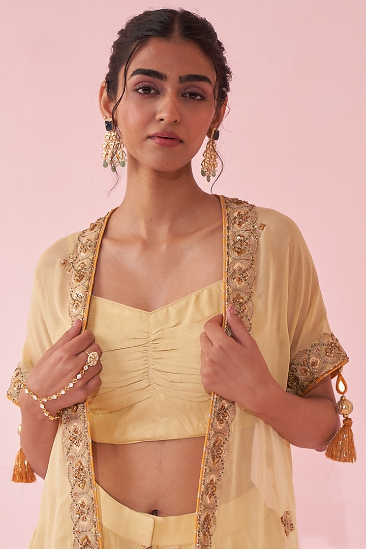 Yellow Organza Resham Hand Embroidered Cape Set by Studio Bagechaa at Pernia's Pop Up Shop
