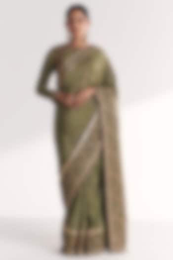 Green Crepe Floral Embroidered Reception Saree Set by Studio Bagechaa at Pernia's Pop Up Shop