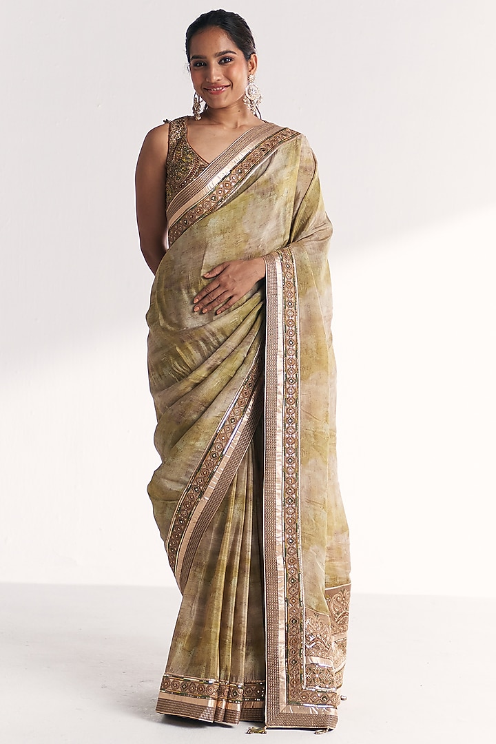Green Tissue Hand Embroidered Wedding Saree Set by Studio Bagechaa at Pernia's Pop Up Shop