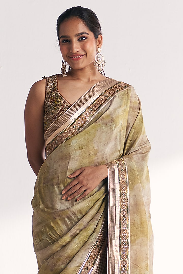 Green Tissue Hand Embroidered Wedding Saree Set by Studio Bagechaa at Pernia's Pop Up Shop