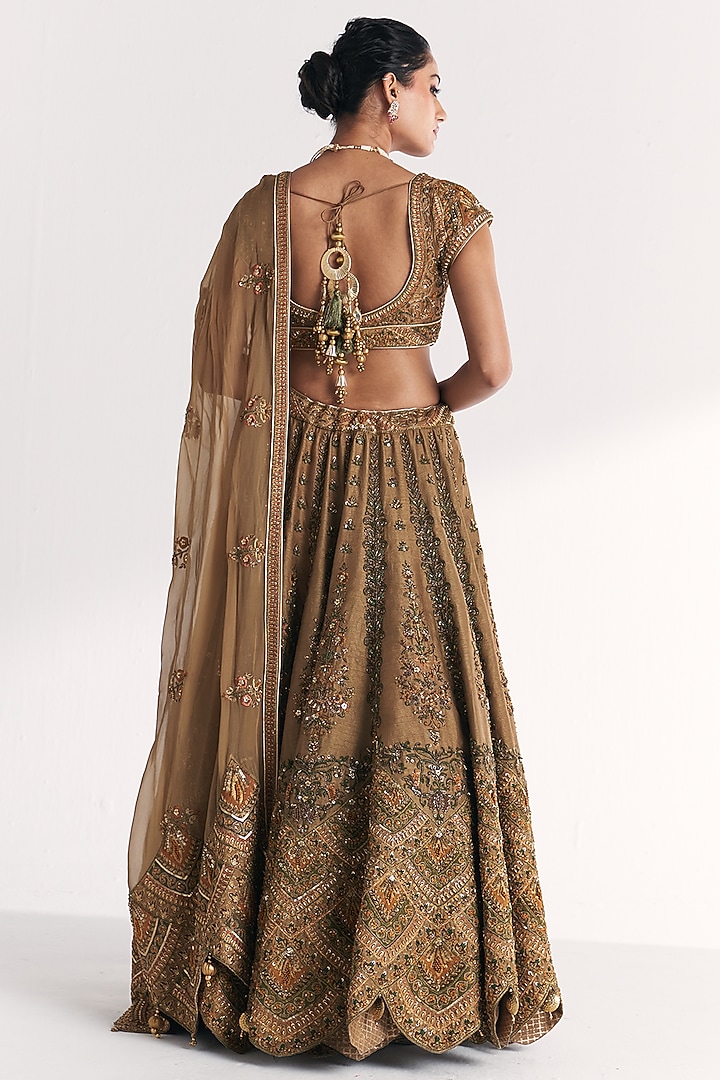 Gold Dola Silk Hand Embroidered Bridal Lehenga Set by Studio Bagechaa at Pernia's Pop Up Shop