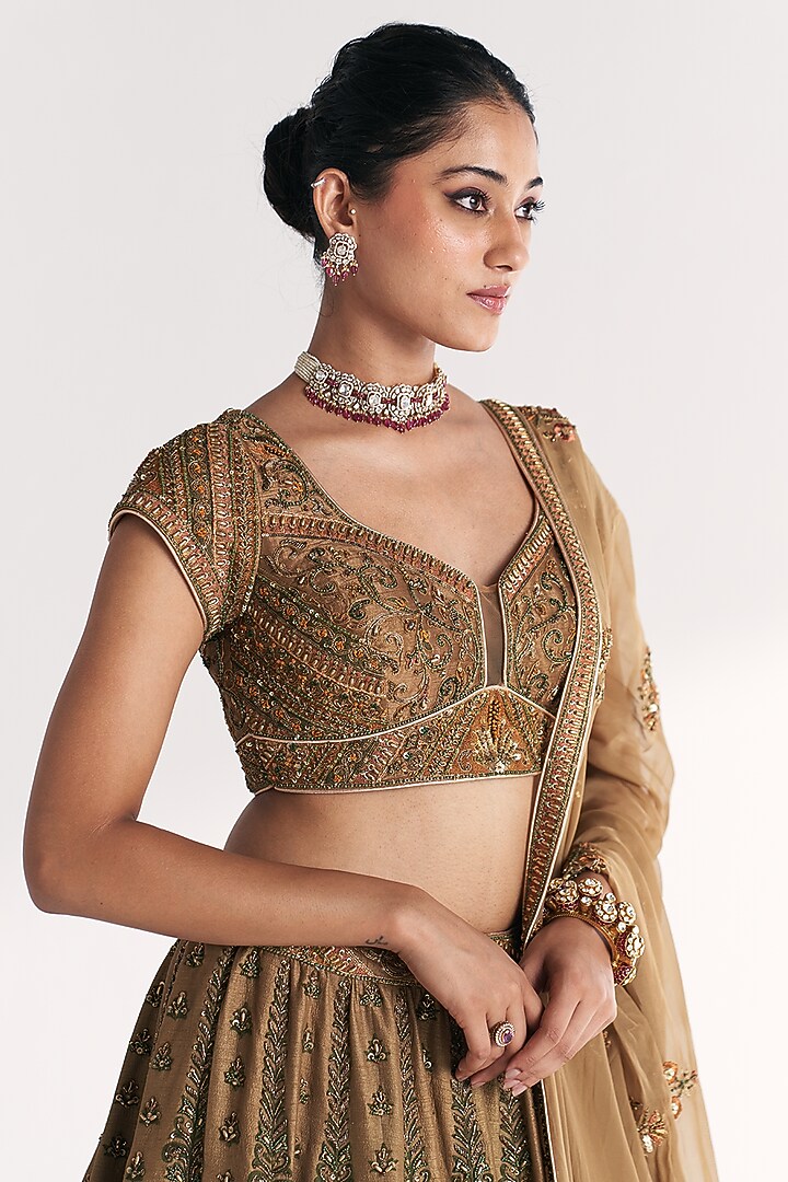 Gold Dola Silk Hand Embroidered Bridal Lehenga Set by Studio Bagechaa at Pernia's Pop Up Shop