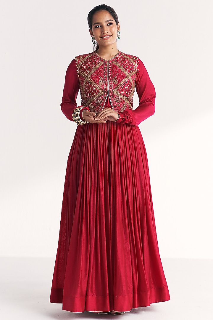 Magenta Pink Dola Silk Wedding Anarkali Set by Studio Bagechaa at Pernia's Pop Up Shop