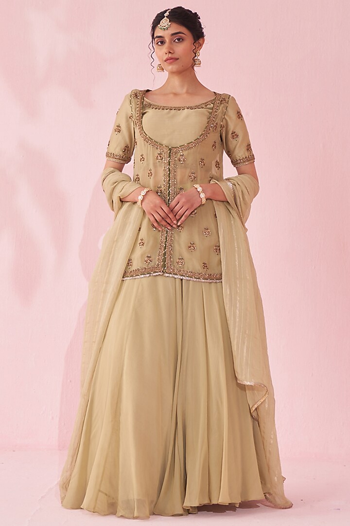 Green Chanderi Jacket Wedding Lehenga Set by Studio Bagechaa at Pernia's Pop Up Shop