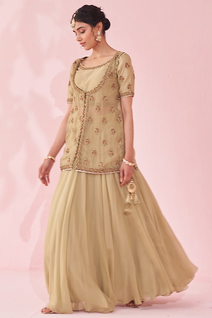 Green Chanderi Jacket Wedding Lehenga Set by Studio Bagechaa at Pernia's Pop Up Shop