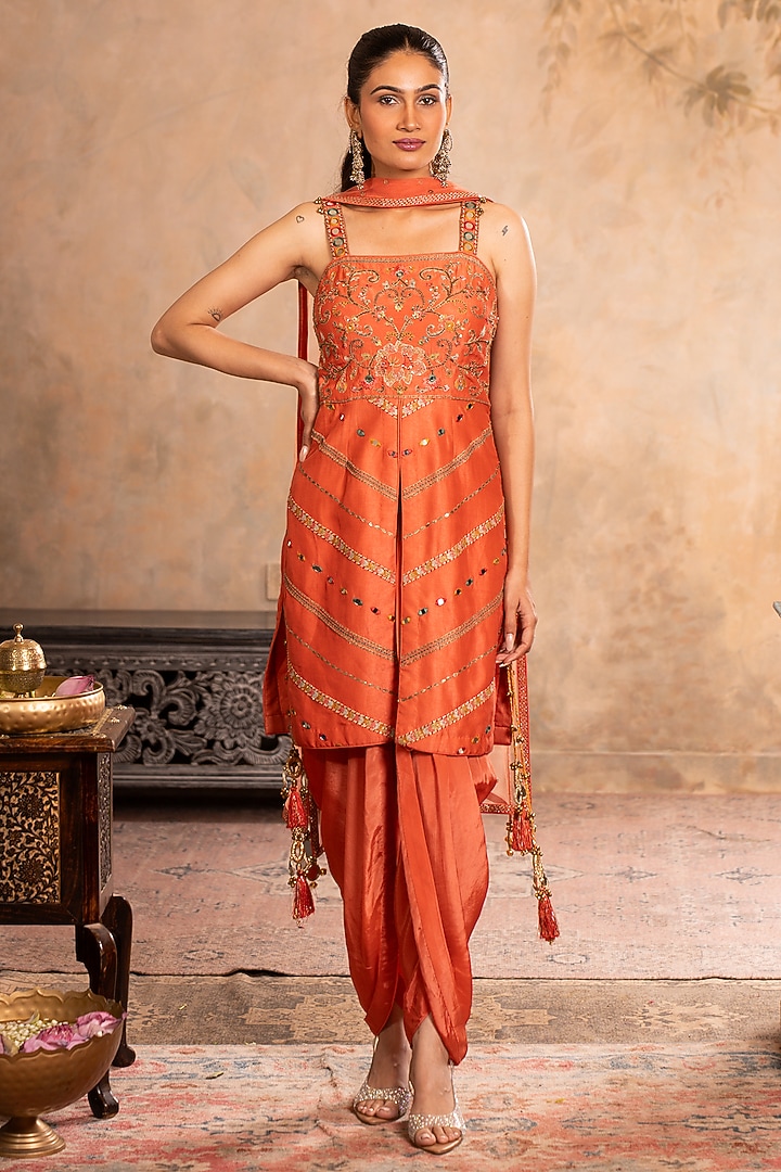 Peach Orange Dola Silk Embroidered Kurta Set by Studio Bagechaa at Pernia's Pop Up Shop