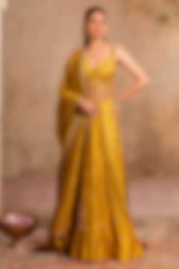 Greenish Yellow Dola Silk Wedding Lehenga Set by Studio Bagechaa at Pernia's Pop Up Shop