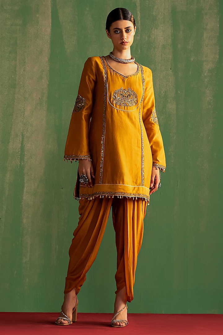 Mustard Chanderi Hand Embroidered Short Kurta Set by Studio Bagechaa at Pernia's Pop Up Shop