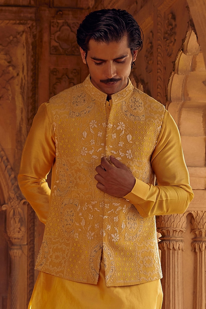 Yellow Chanderi Hand Embroidered Nehru Jacket Set by Studio Bagechaa Men at Pernia's Pop Up Shop