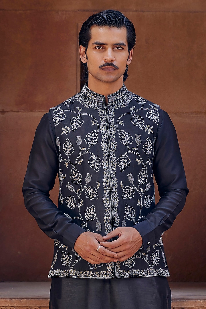 Black Chanderi Embroidered Nehru Jacket Set by Studio Bagechaa Men at Pernia's Pop Up Shop