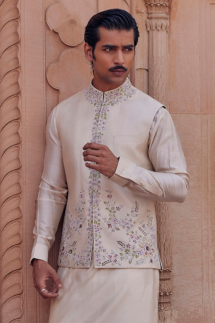 Ivory Chanderi Hand Embroidered Nehru Jacket Set by Studio Bagechaa Men at Pernia's Pop Up Shop