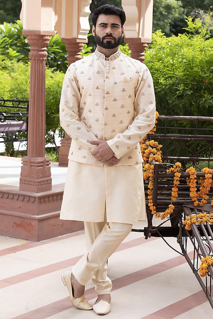 Cream Handloom Silk & Chanderi Floral Motif Embroidered Nehru Jacket Set by Studio Bagechaa Men