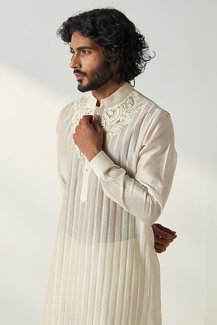 Ivory Georgette Pintucks Kurta Set by Studio Bagechaa Men at Pernia's Pop Up Shop
