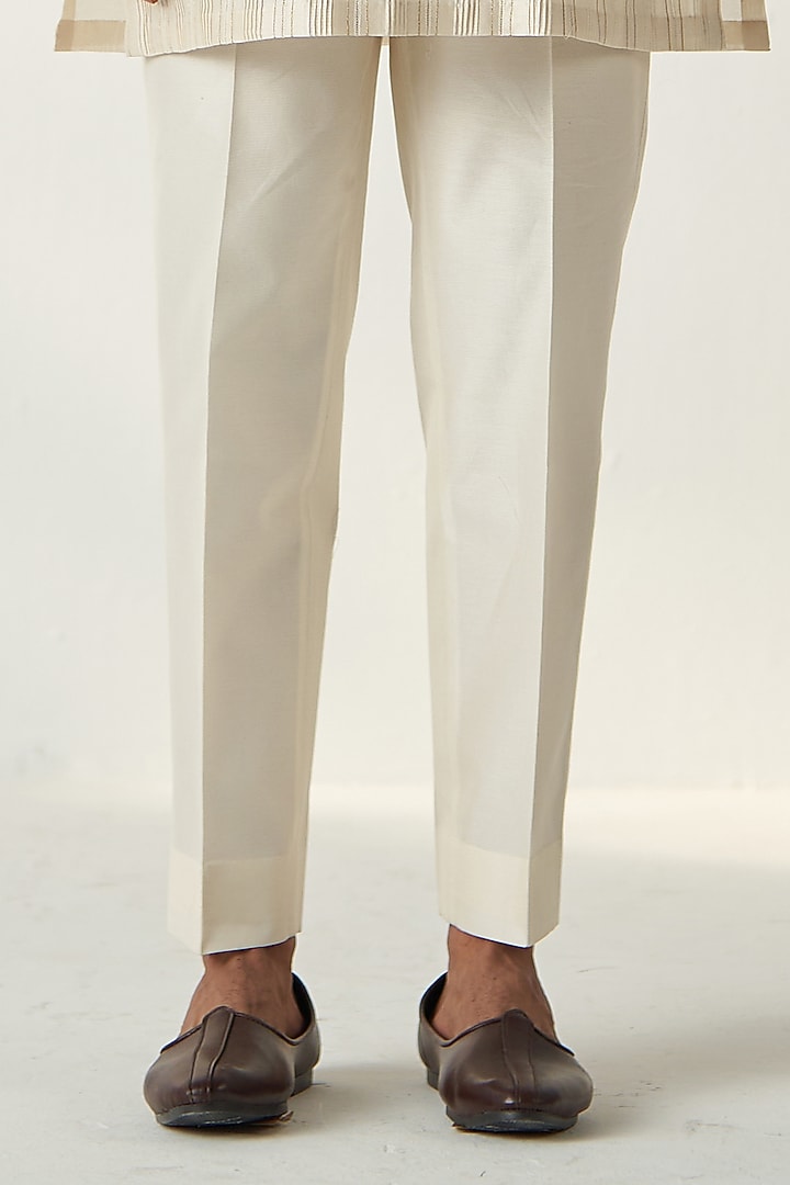 Ivory Georgette Pintucks Kurta Set by Studio Bagechaa Men at Pernia's Pop Up Shop