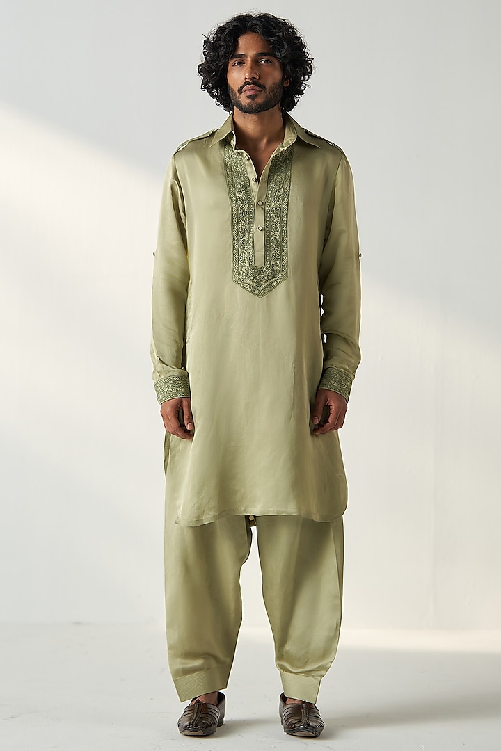 Green Linen Satin Dori Embroidered Pathani Kurta Set by Studio Bagechaa Men