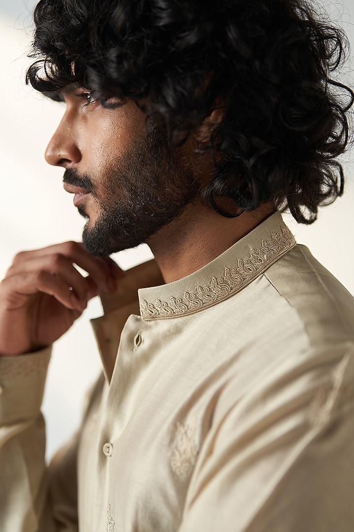 Light Beige Chanderi Silk Dori Embroidered Kurta Set by Studio Bagechaa Men at Pernia's Pop Up Shop