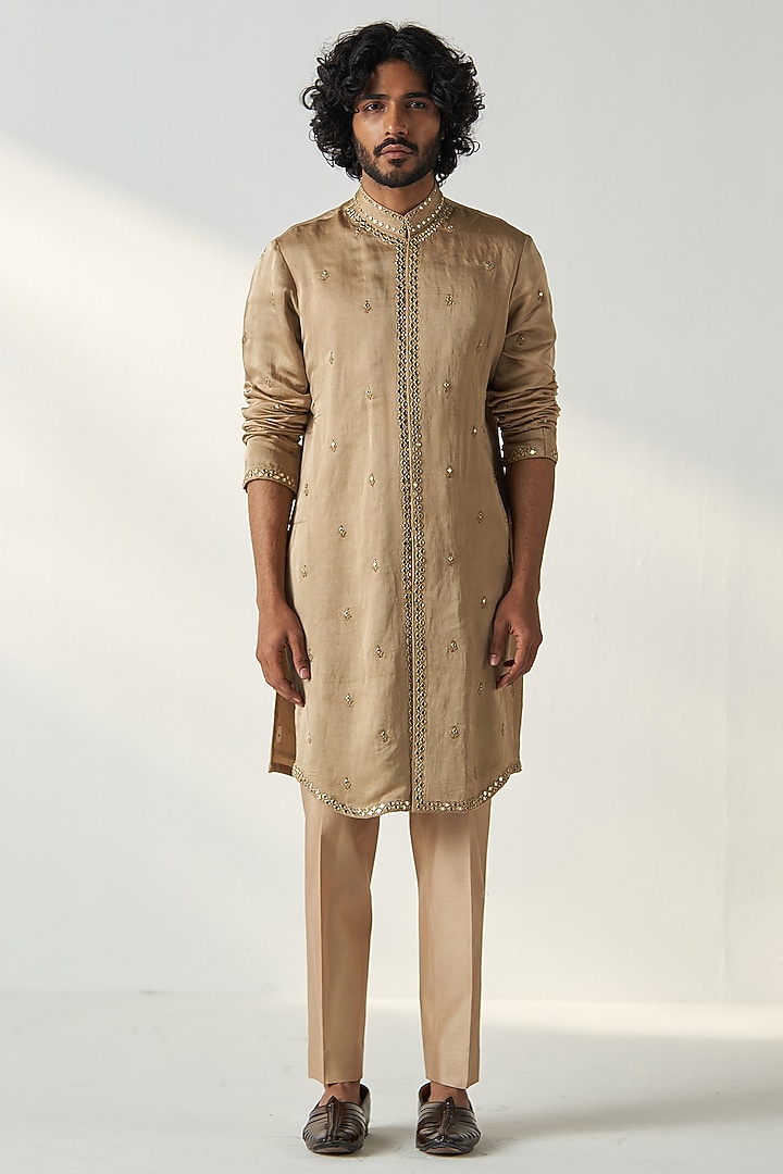 Khaki Gold Chanderi Silk Dori & Mirror Embroidered Kurta Set by Studio Bagechaa Men at Pernia's Pop Up Shop