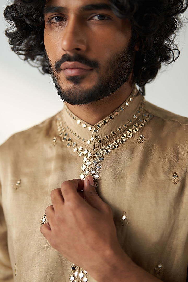 Khaki Gold Chanderi Silk Dori & Mirror Embroidered Kurta Set by Studio Bagechaa Men at Pernia's Pop Up Shop