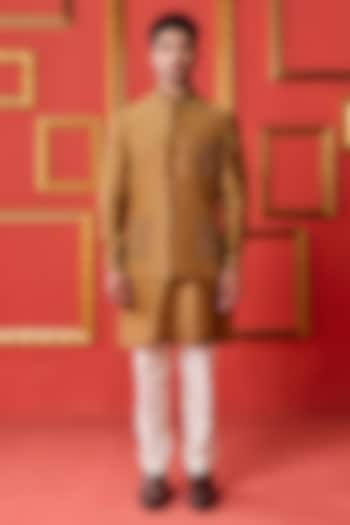 Brown Chanderi Linen Satin Floral Embroidered Bundi Jacket Set by Studio Bagechaa Men at Pernia's Pop Up Shop