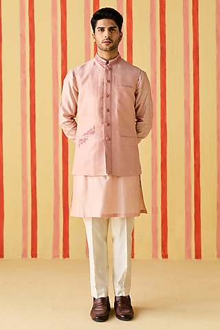 Pink Chanderi Linen Satin Floral Embroidered Bundi Jacket Set by Studio Bagechaa Men