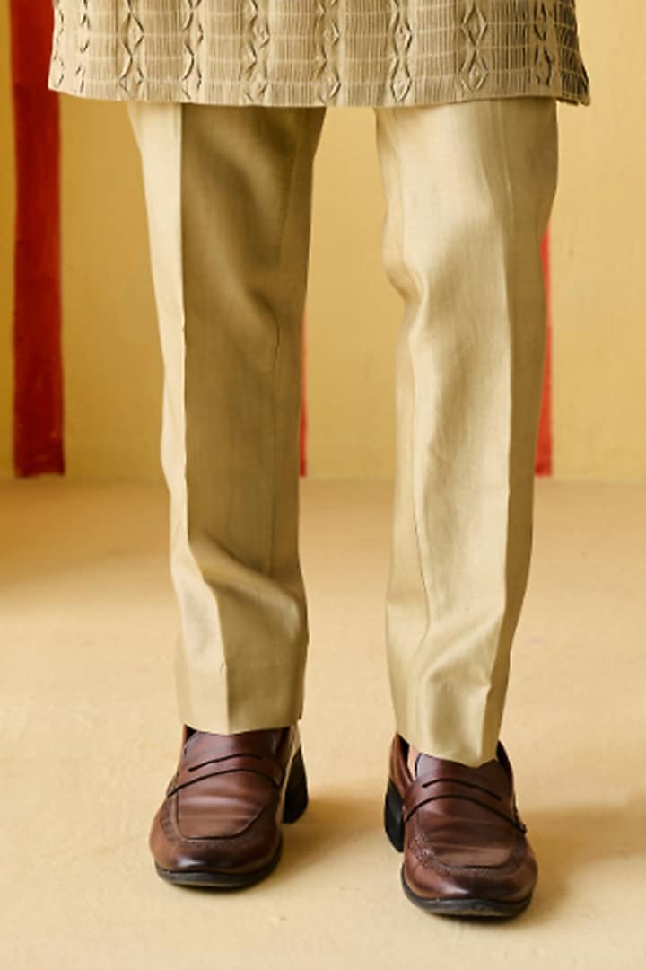 Brown-Green Chanderi Pintuck Kurta Set by Studio Bagechaa Men at Pernia's Pop Up Shop