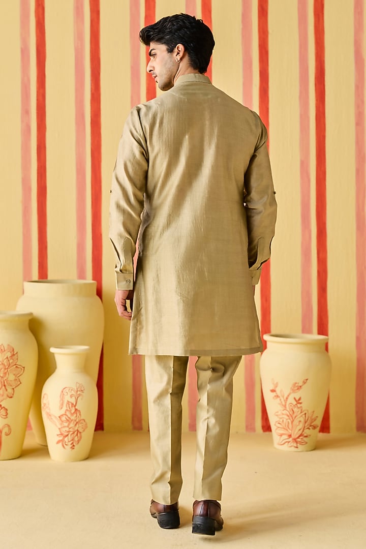 Brown-Green Chanderi Pintuck Kurta Set by Studio Bagechaa Men at Pernia's Pop Up Shop