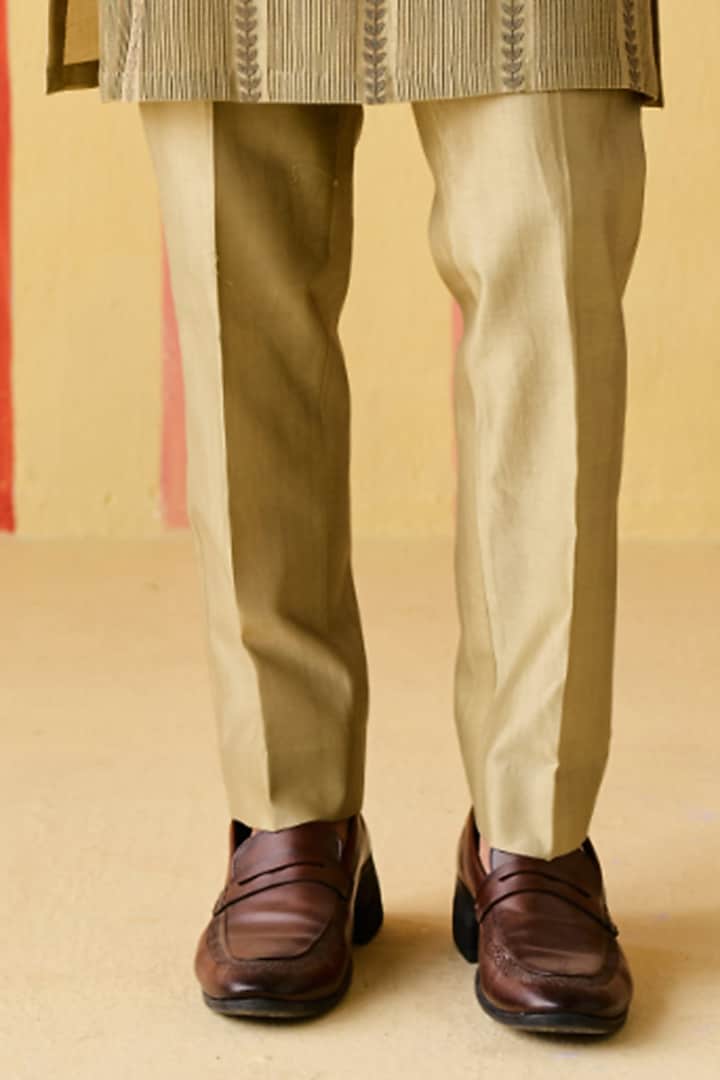 Brown-Green Chanderi Dori Work & Pintuck Kurta Set by Studio Bagechaa Men at Pernia's Pop Up Shop