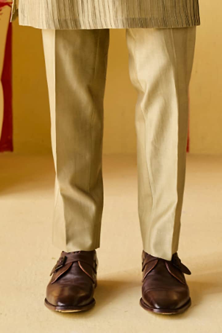 Brown-Green Chanderi Machine Embroidered & Pintuck Kurta Set by Studio Bagechaa Men at Pernia's Pop Up Shop