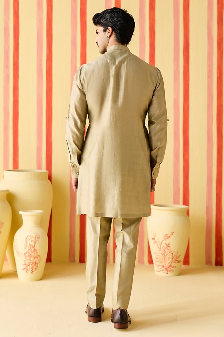 Brown-Green Chanderi Machine Embroidered & Pintuck Kurta Set by Studio Bagechaa Men at Pernia's Pop Up Shop