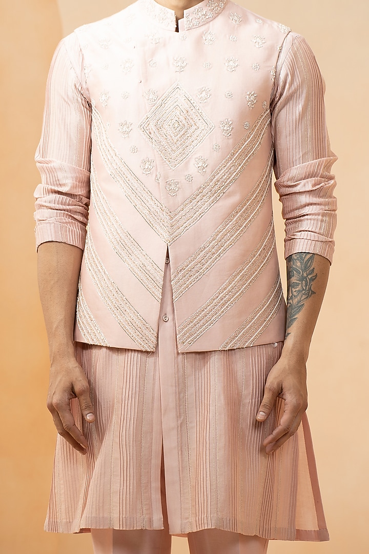 Zaheen Chanderi Handwork Nehru Jacket Set by Studio Bagechaa Men at Pernia's Pop Up Shop