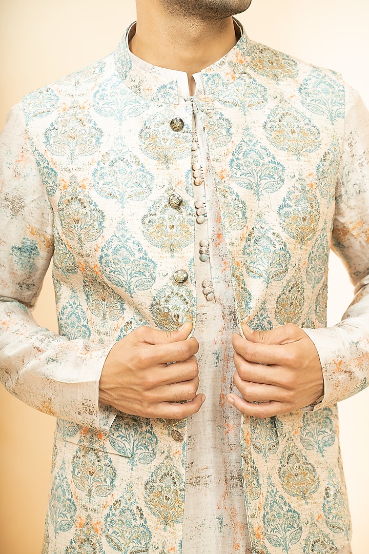 Ehsaas Chanderi Printed Nehru Jacket Set by Studio Bagechaa Men at Pernia's Pop Up Shop