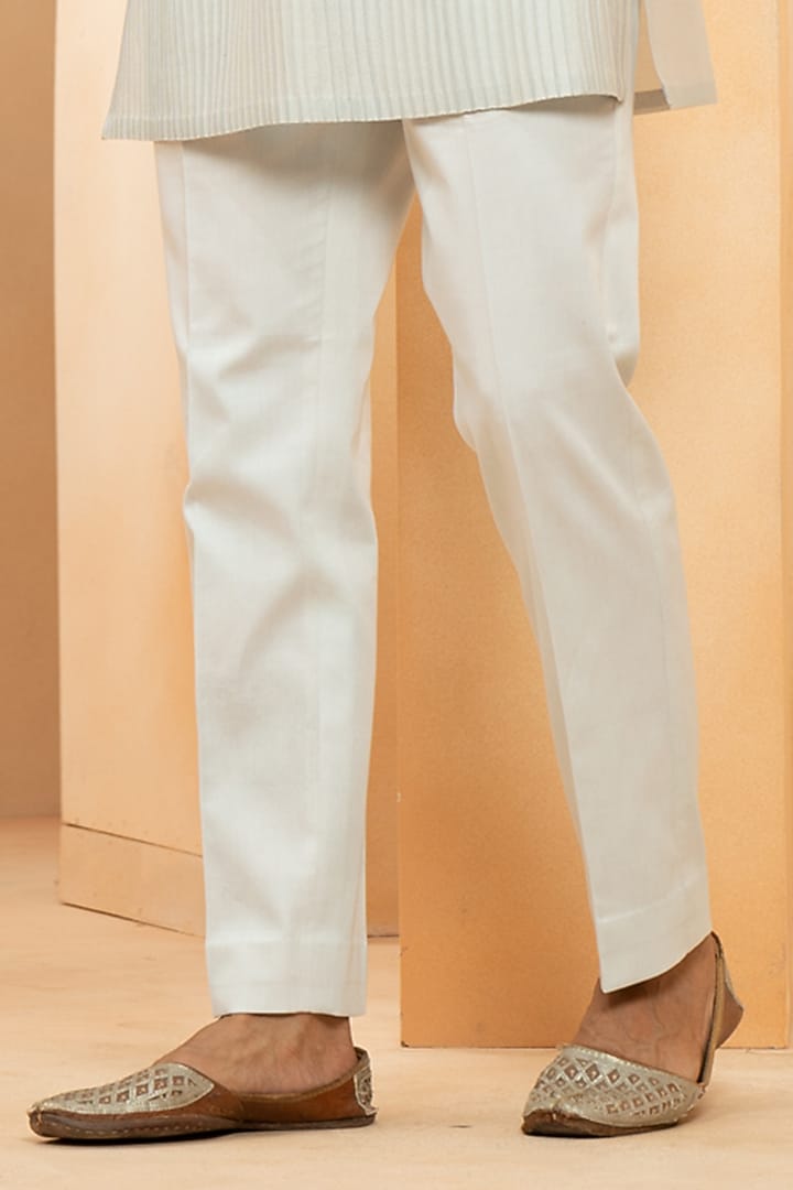Tone-On-Tone Asad Chanderi Resham Work Kurta Set by Studio Bagechaa Men at Pernia's Pop Up Shop
