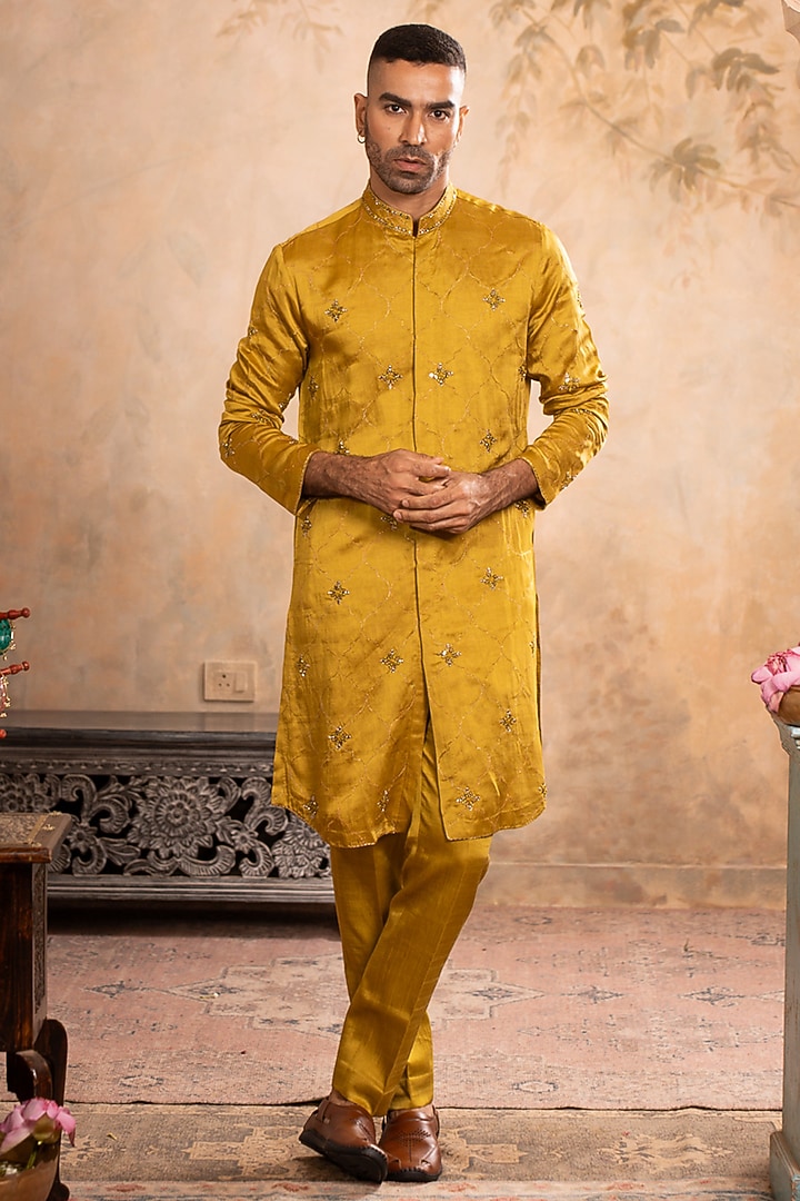 Greenish Yellow Chanderi Dori Embroidered Kurta Set by Studio Bagechaa Men at Pernia's Pop Up Shop