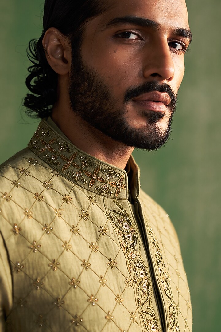 Sage Green Linen Satin Floral Embroidered Bundi Jacket Set by Studio Bagechaa Men at Pernia's Pop Up Shop