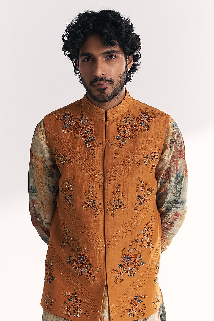 Mustard Linen Satin Floral Embroidered Nehru Jacket Set by Studio Bagechaa Men at Pernia's Pop Up Shop