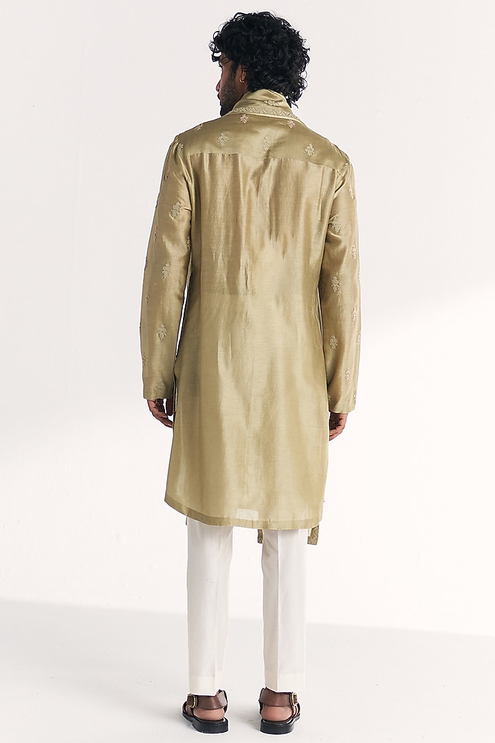 Green Chanderi Hand Embroidered Kurta Set by Studio Bagechaa Men at Pernia's Pop Up Shop