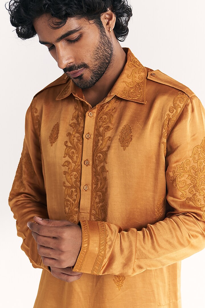 Mustard Linen Satin Dori Embroidered Pathani Kurta Set by Studio Bagechaa Men at Pernia's Pop Up Shop