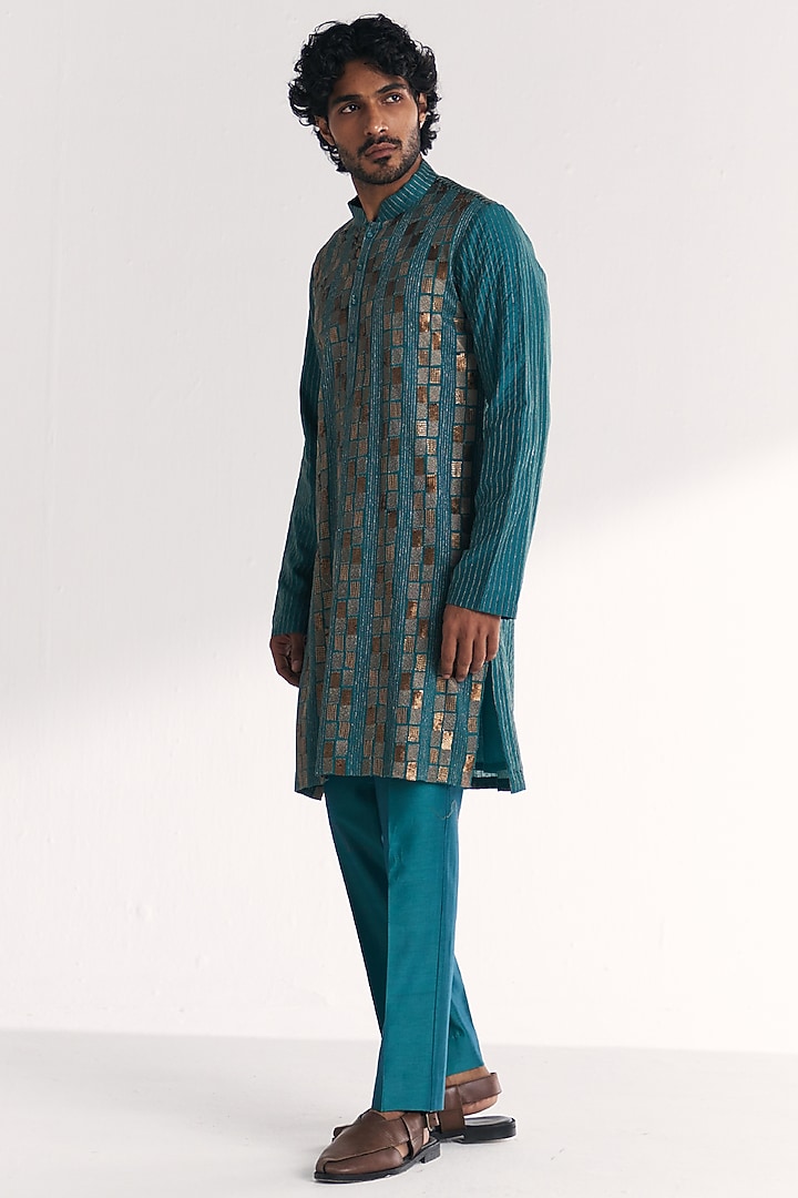 Blue Chanderi Hand Embroidered Kurta Set by Studio Bagechaa Men at Pernia's Pop Up Shop