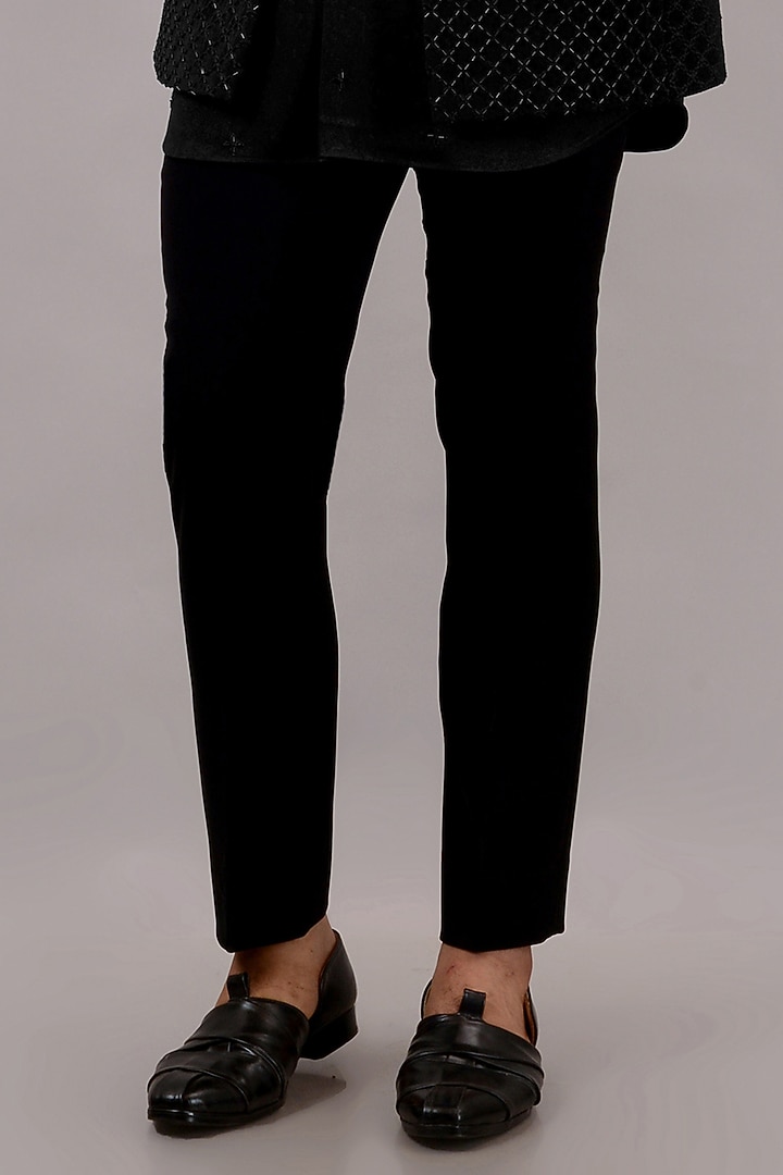 Black Textured Suiting Hand Work Indo-Western Set by STEEL at Pernia's Pop Up Shop