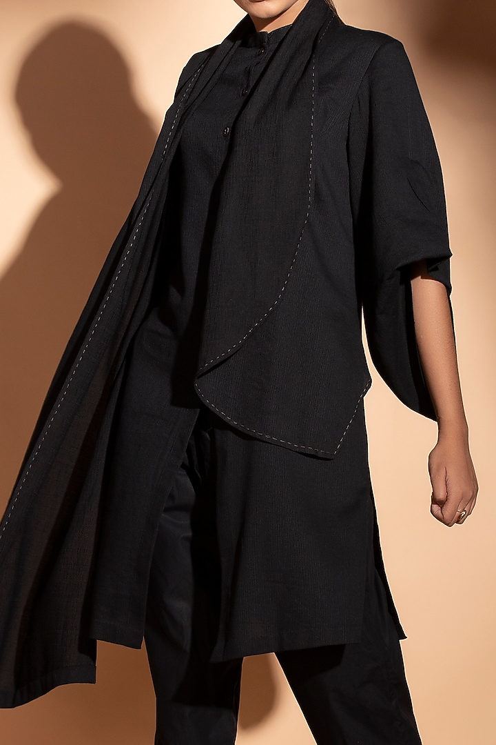 Black Cotton Kurta With Attached Drape by STUDIO ERROR at Pernia's Pop Up Shop