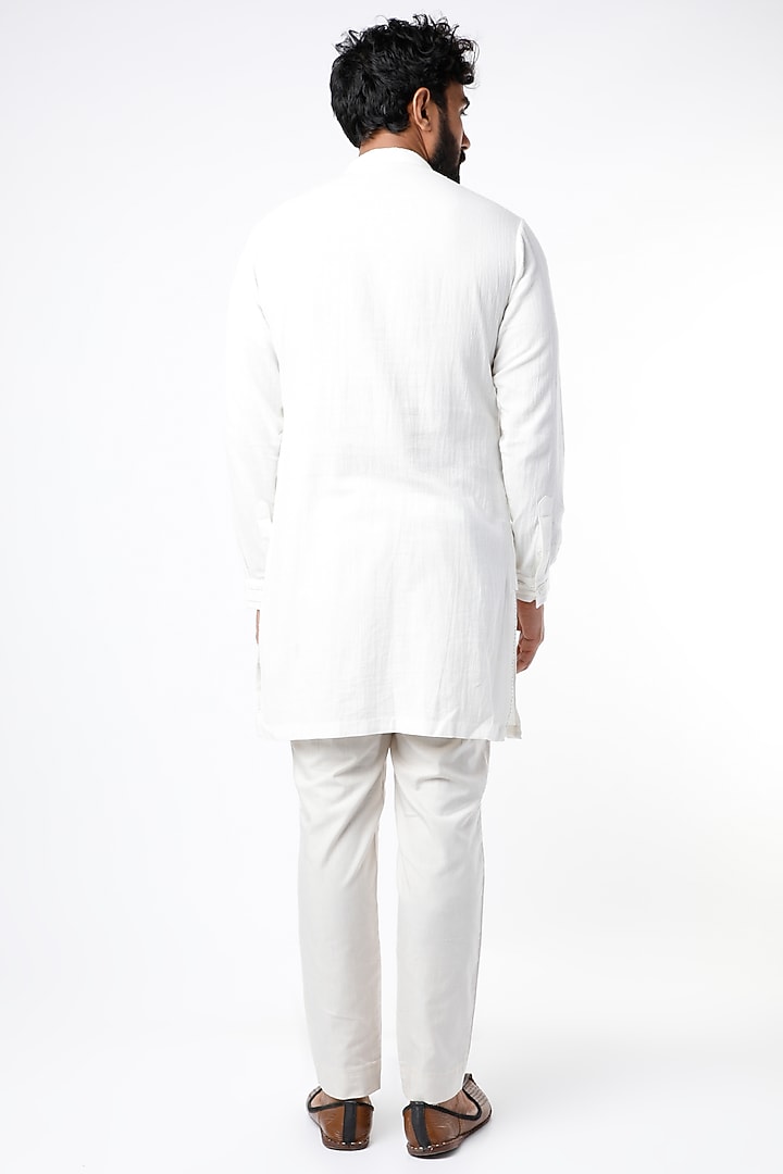 Off White Layered Kurta With Thread Work by STUDIO ERROR MEN at Pernia's Pop Up Shop