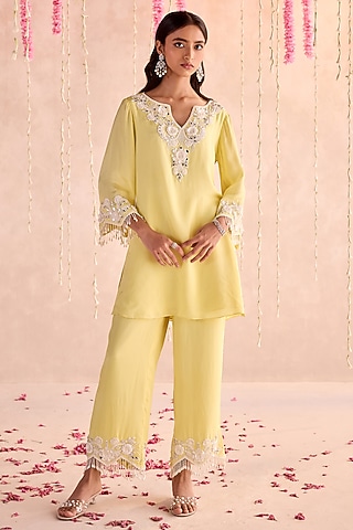 Lemon Yellow Habutai Silk Embellished Kurta Set by Seema Thukral