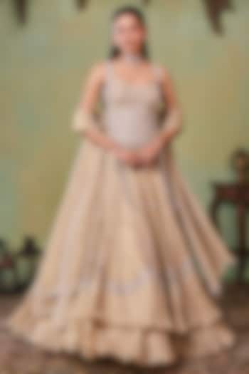 Glitter Gold Tissue Embellished Wedding Lehenga Set by Seema Thukral at Pernia's Pop Up Shop