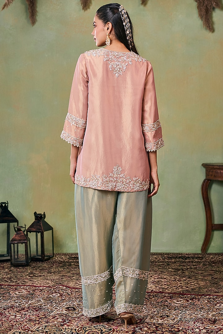 Rose Gold Tissue Embellished Kurta Set by Seema Thukral at Pernia's Pop Up Shop